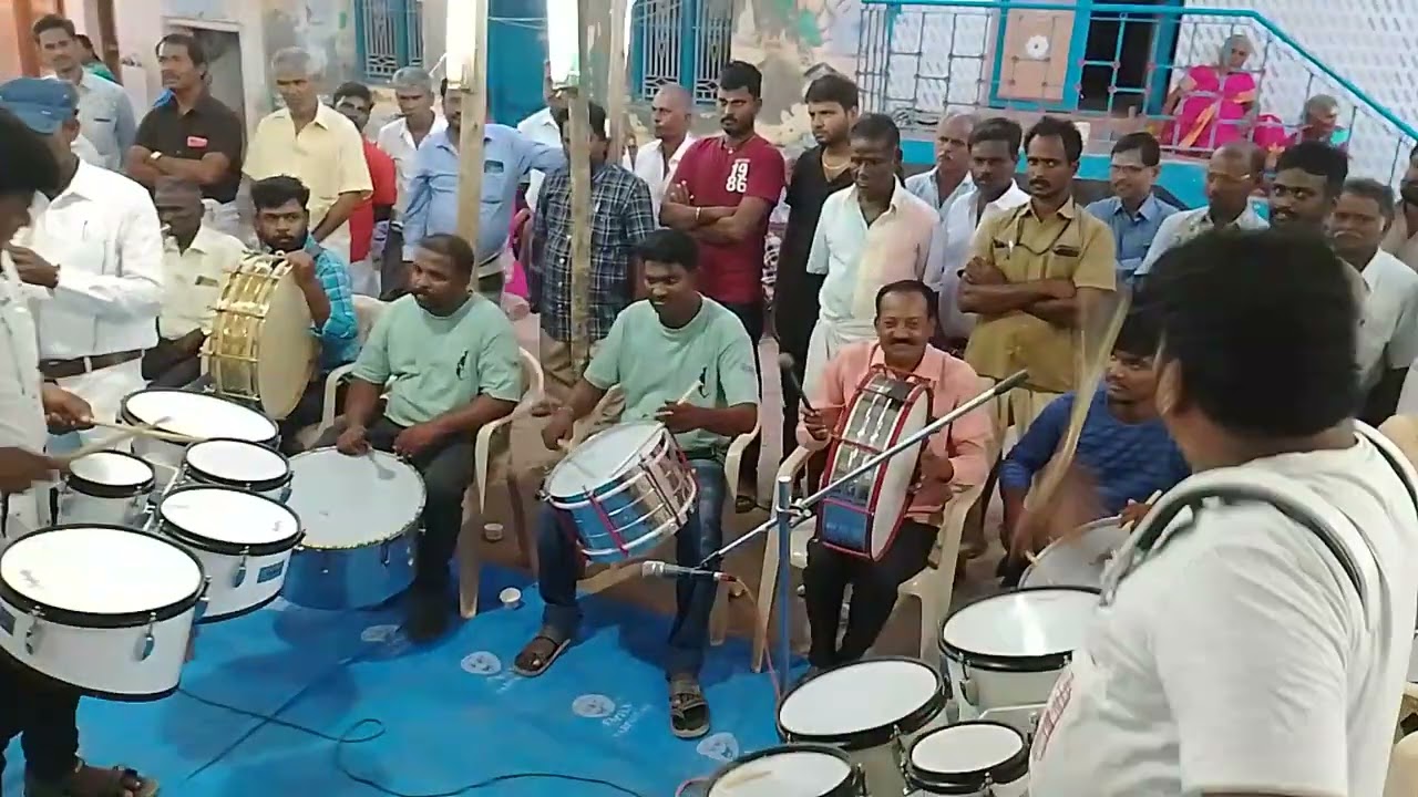 laila o laila song bharat band set