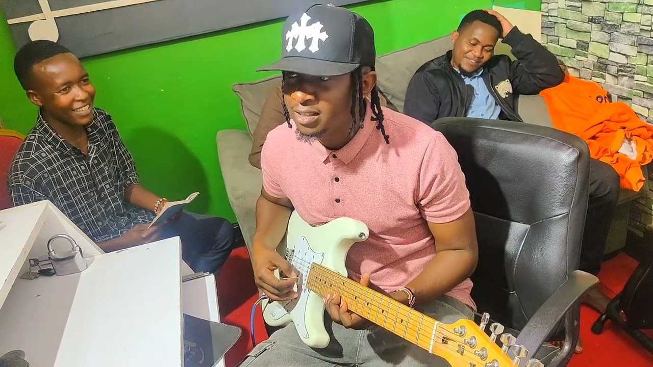 MEMBOO MUSIC MBUKI live recording..Kasee material kau😃😃😃😃