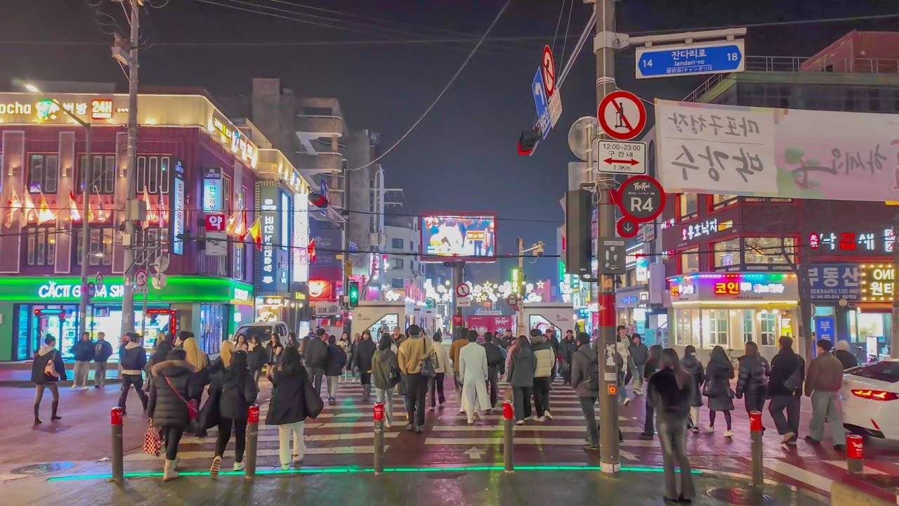 Hongdae Street Walking tour. Seoul City Korea 4k City Tour