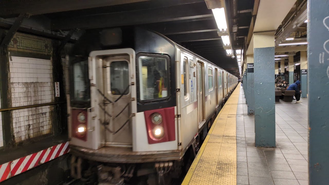 NYC Subway: 6 Car R188 Transfer on the N Line at 42 St