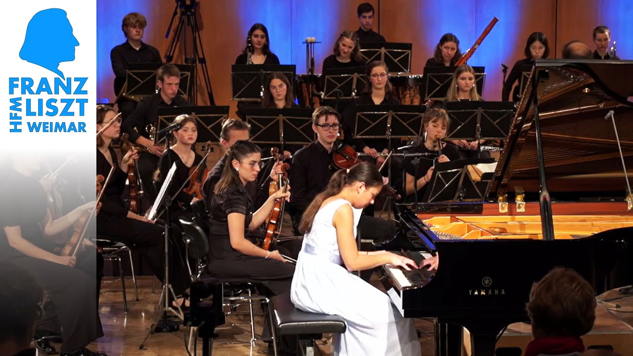 Grieg: Piano Concerto in A minor op.16 |  Anna Avramidou