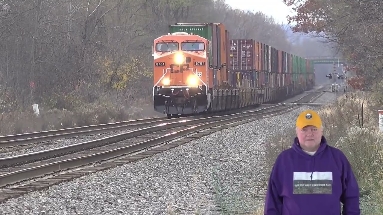 BNSF Train Meets CSX Train! CSX Trains w DPU Alrights! Big Freight Trains!  More Amtrak More Trains!