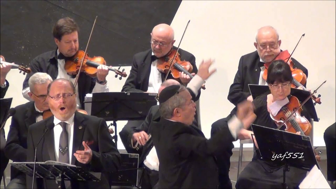 Cantor Yaakov Motzen Sings Or Chadash Modzitz