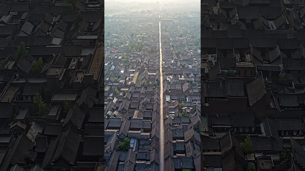 The ancient city of Pingyao was built in the period of King Xuan of Zhou Dynasty and has a history o