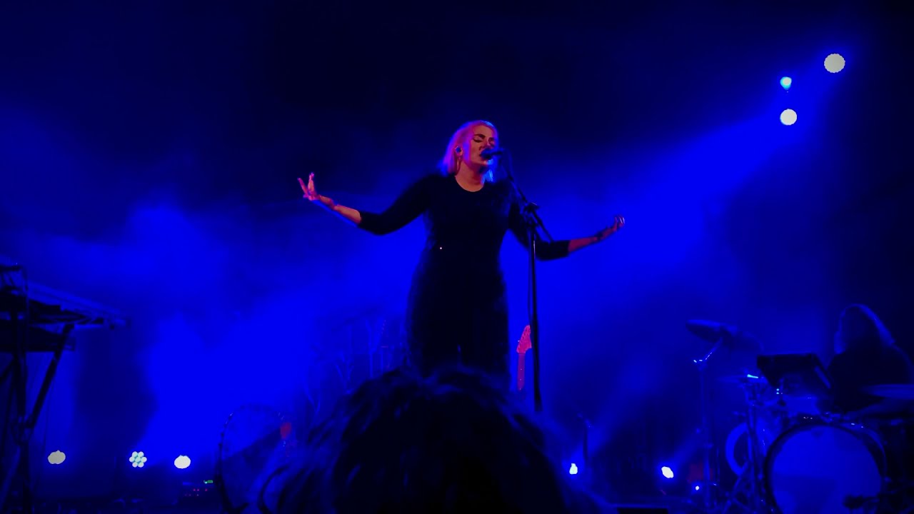 Eivør - Gullspunnin live at Union Chapel