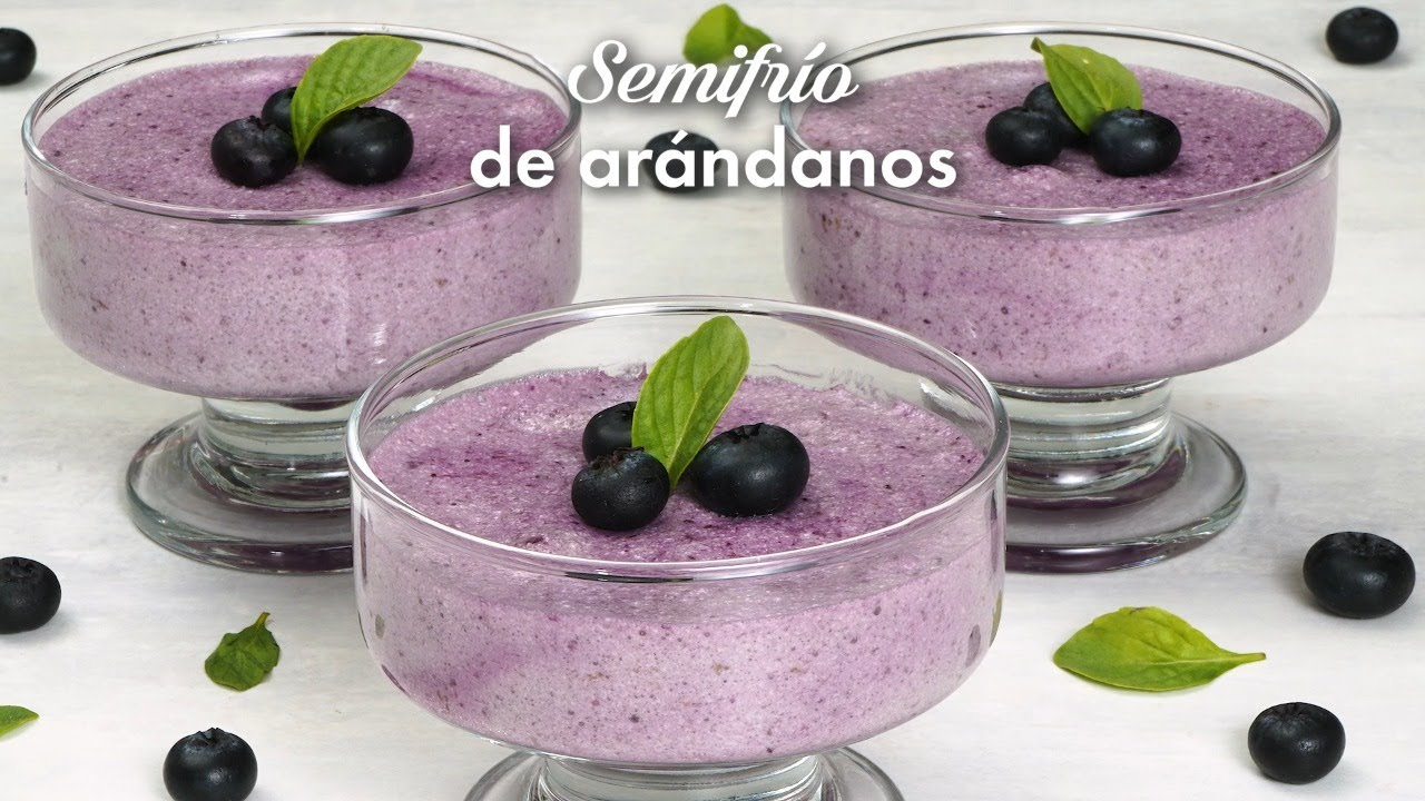 Semifrío de arándanos