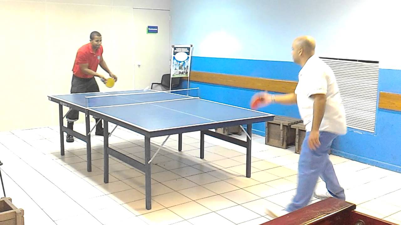 Ping Pong Amador com Amigos