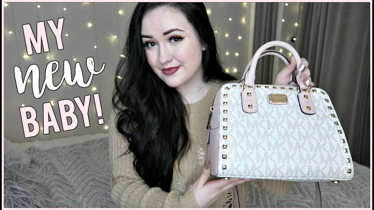 WHAT'S IN MY NEW MICHAEL KORS BAG?