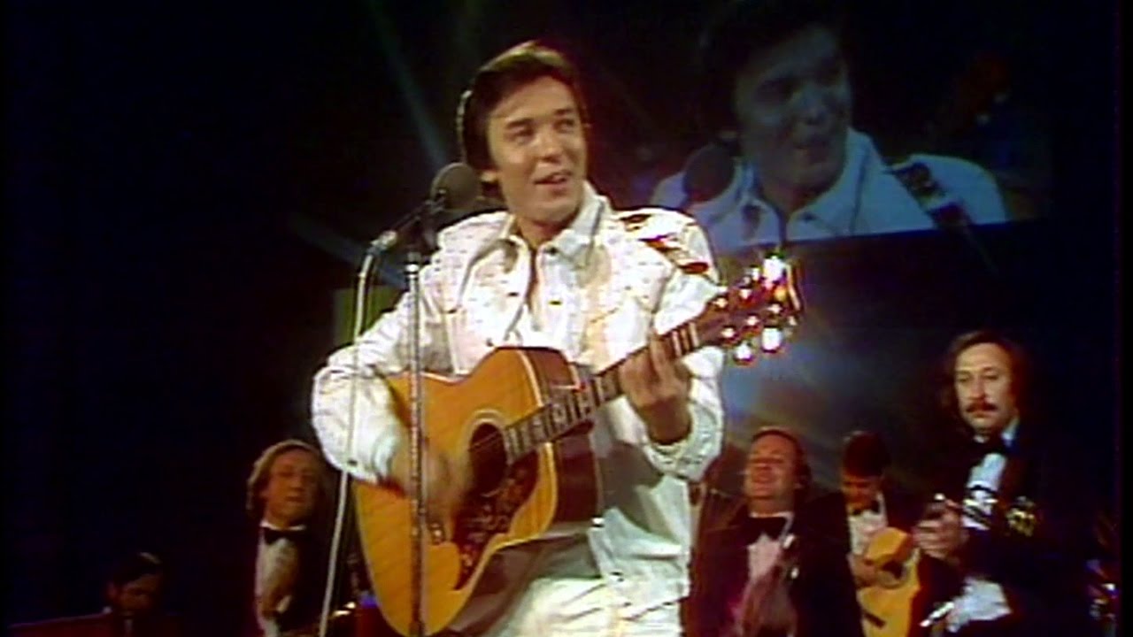 Karel Gott - Beatles (Czech/German) Ein Kessel Buntes 1981