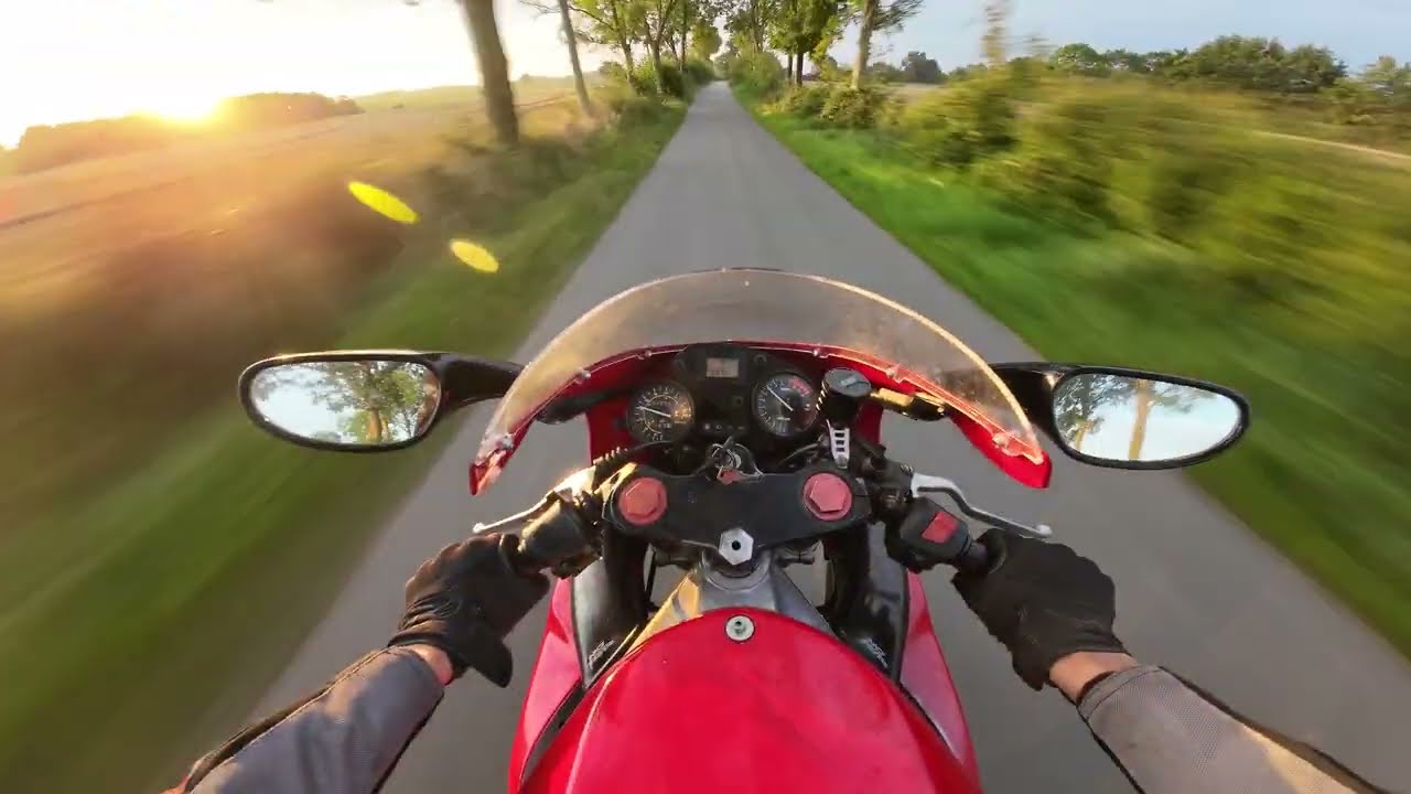 Morning ride to work! Aprilia rs 125 1998.