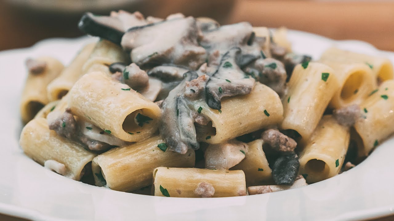 PASTA ALLA BOSCAIOLA: La vera ricetta originale pronta in 15 minuti