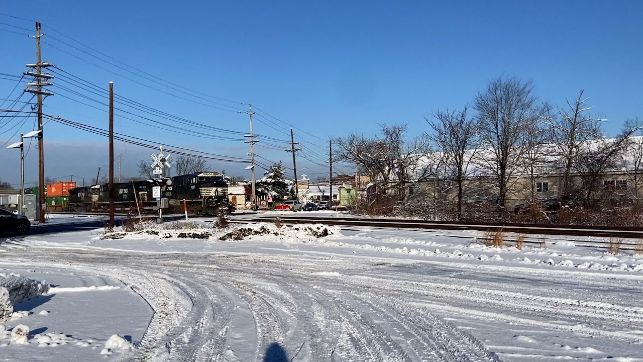 A Couple Of Trains Across The CSAO Ft. Norfolk Southern & CSX