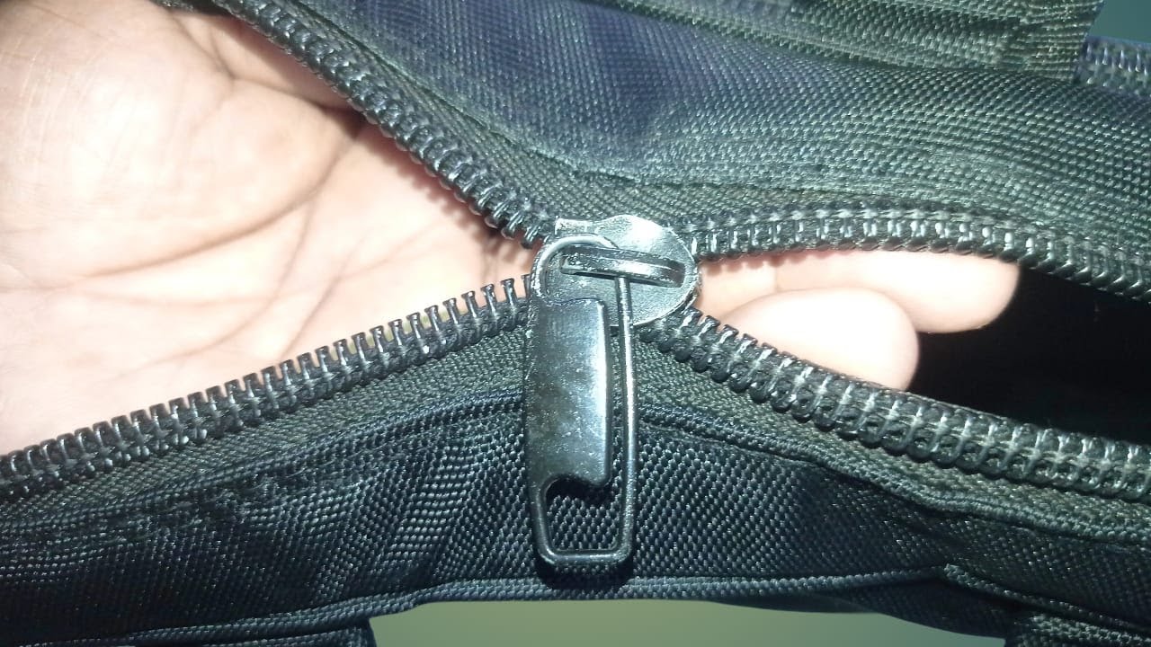 Don’t Throw Your Bag or Jacket! Just 1 Minute This ZIPPER Repair Method will Save you Money