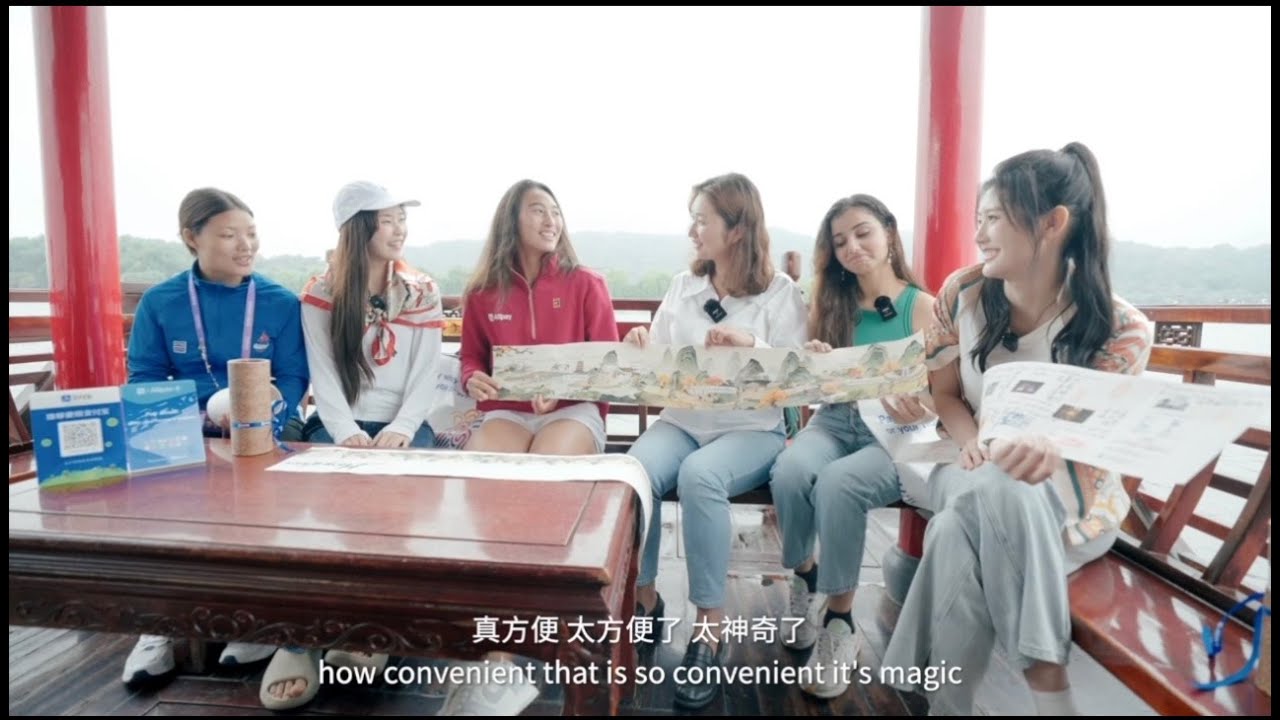 Tennis star Zheng Qinwen shows international friends how to travel around China with Alipay