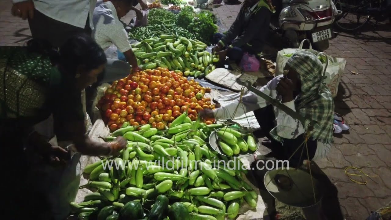 Vegetable market in Puri, Odisha: Fresh subzi veges for the Oriya masses