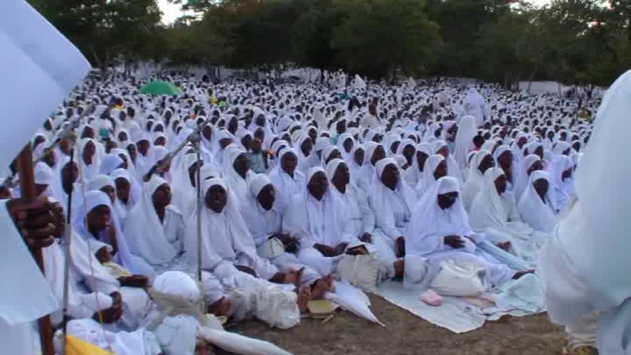 Pakudenga Handeiwo Chirisa-The  African Apostolic Church Led by Paul Mwazha of Africa