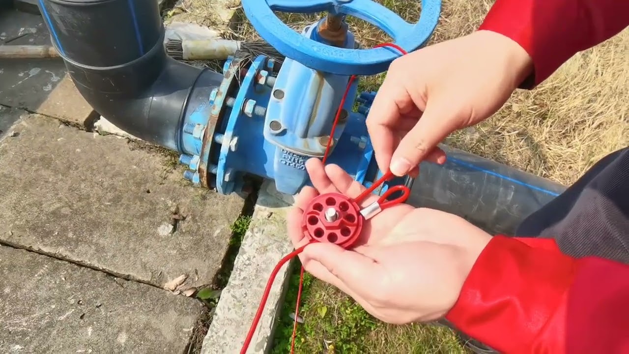 CB03 ADJUSTABLE STEEL CABLE LOCKOUT