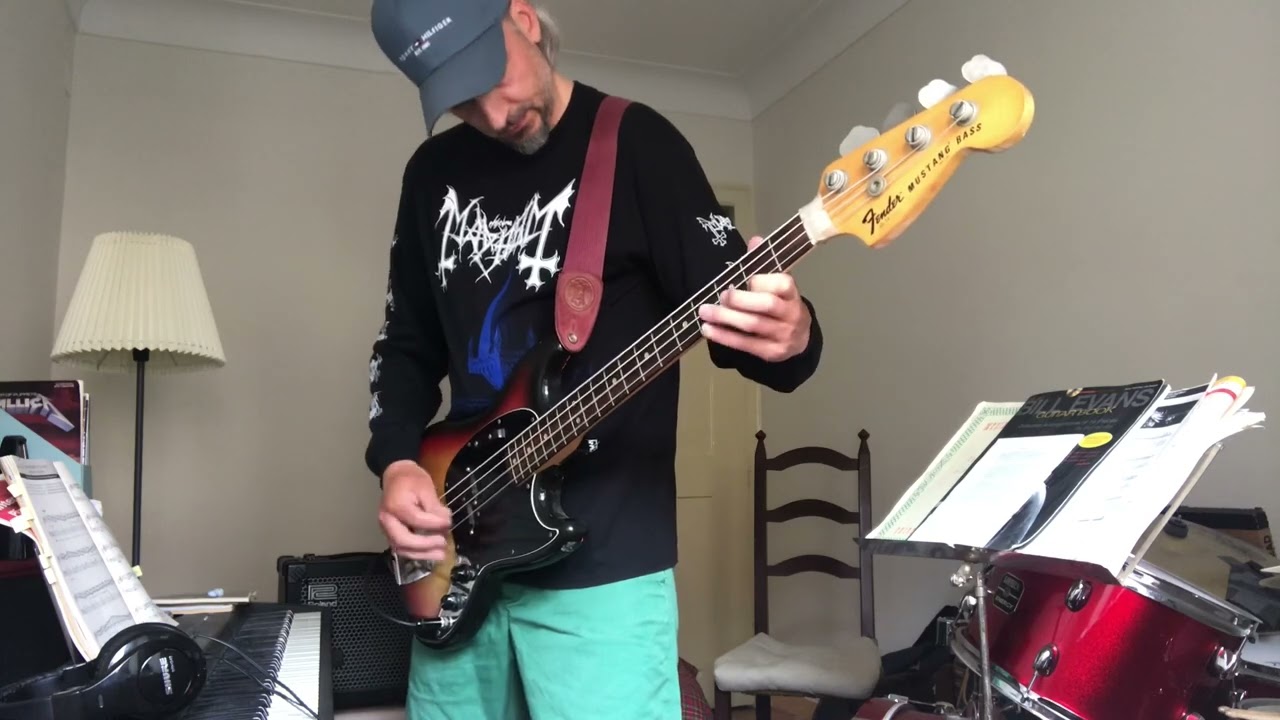 Vanity Nemesis - Ream Rouwer (Alternative Version) - Bass play thru 💀