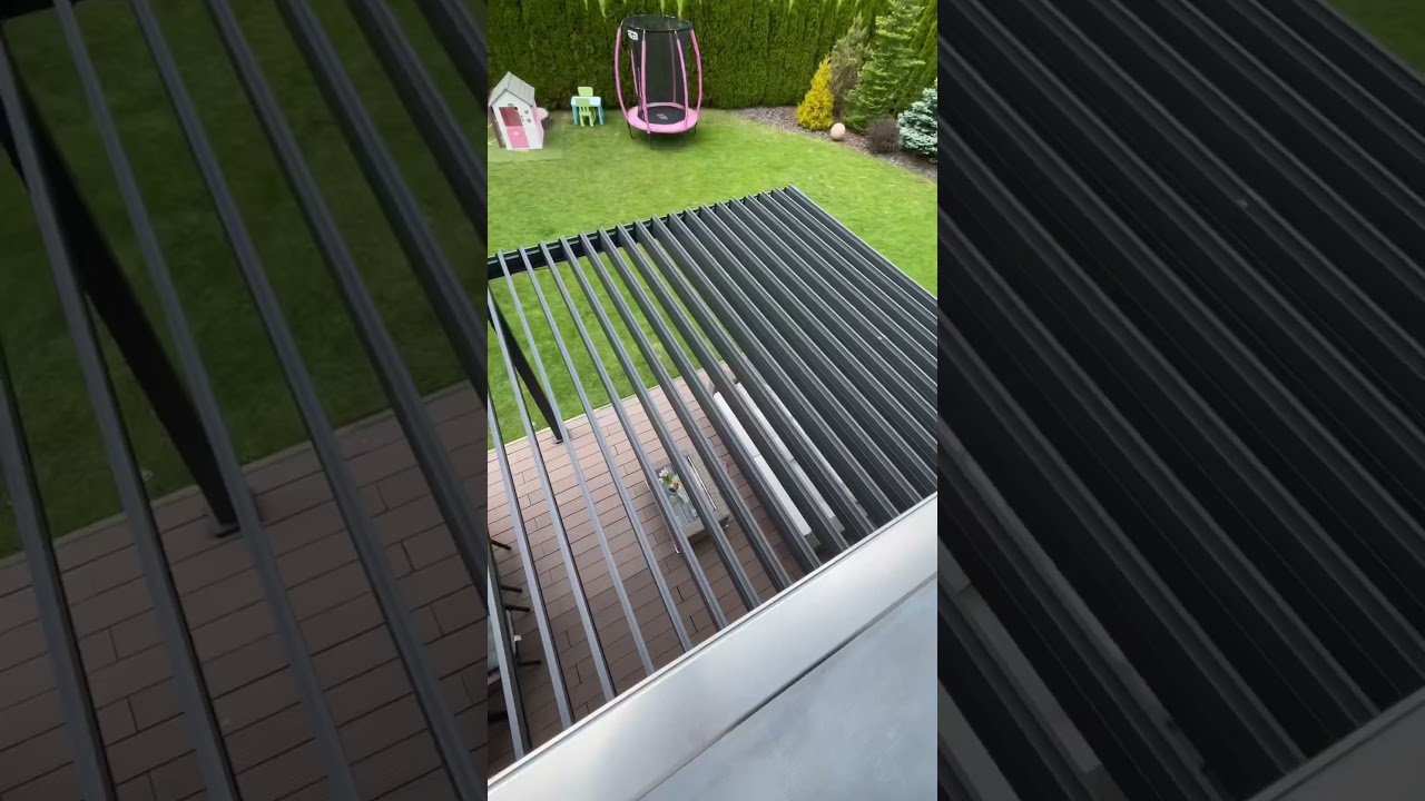Slnko alebo d&aacute;žď, pergola zvl&aacute;dne v&scaron;etko!  🌧️☀️ #pergola #bioklimatikpergola #terasa #slovensko
