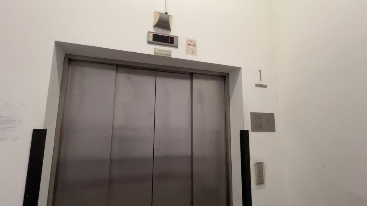 Print Media Hub Goods Lift 1 - Kone