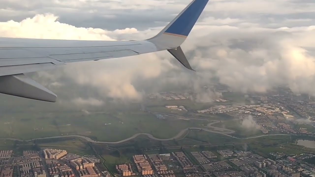 Despegue en Bogotá Colombia Aeropuerto Internacional El Dorado vuelo Copa AIRLINES