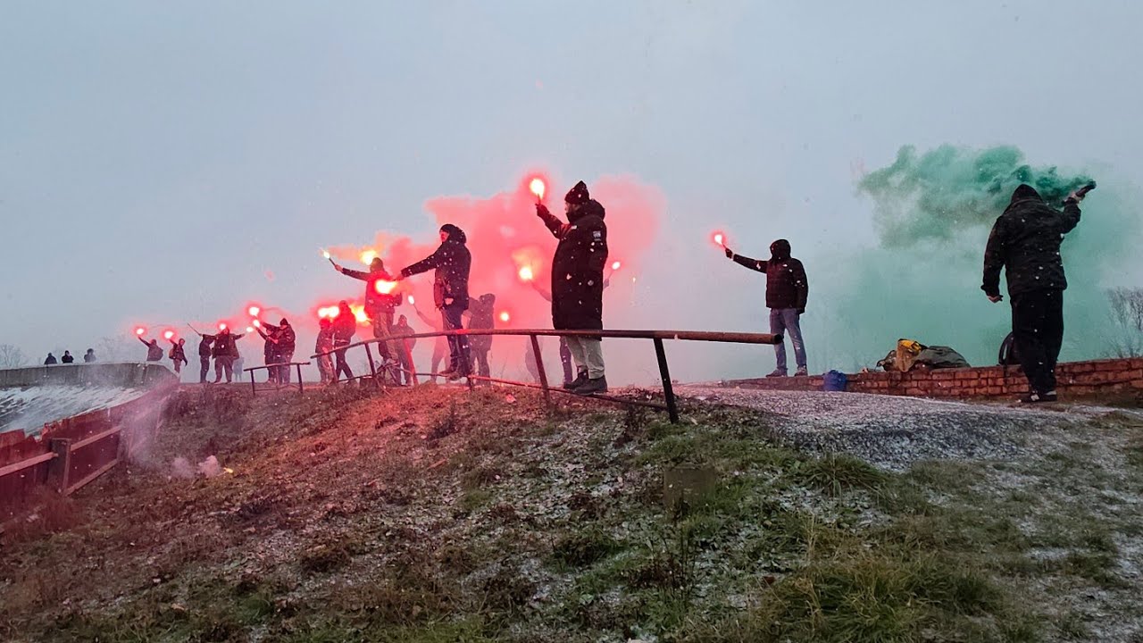31.12.2025 TJ Sokol Patek - FC Crimmitschau, Silvesterspiel in Louny, Pyro, LostGroundhop
