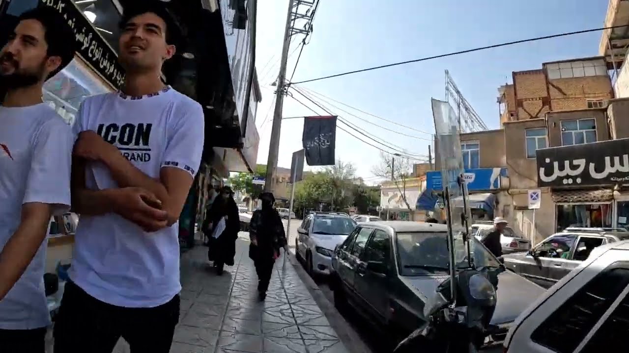 ولاگ گلشهر گردی محله زیبا افغانستانی ها ساکن ایران🇦🇫🇮🇷#iran #مهاجرین #افغانی #walking #street