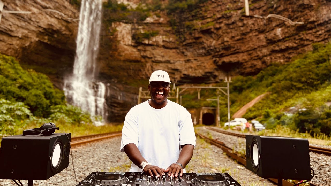 Sounds Of Africa - EPISODE 08 | Somnyama - Afrohouse Live Mix