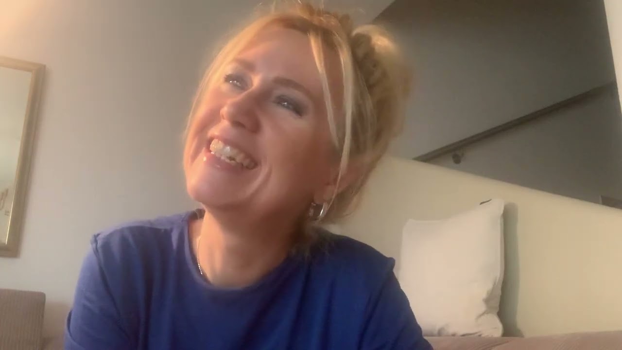Moje pierwsze Video! / Najlepsza na swiecie szczotka do wlosow ✌️