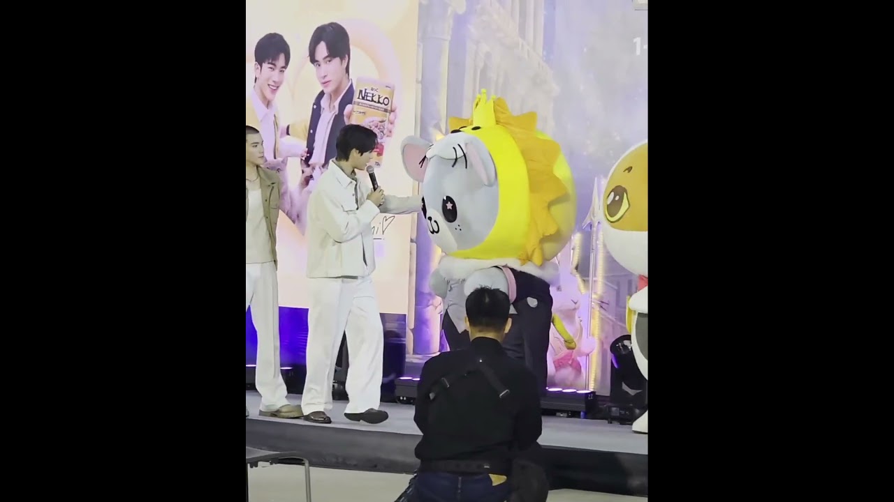 Look Khunnoo is the type who sulks easily & forgives easily too 😅 #geminifourth