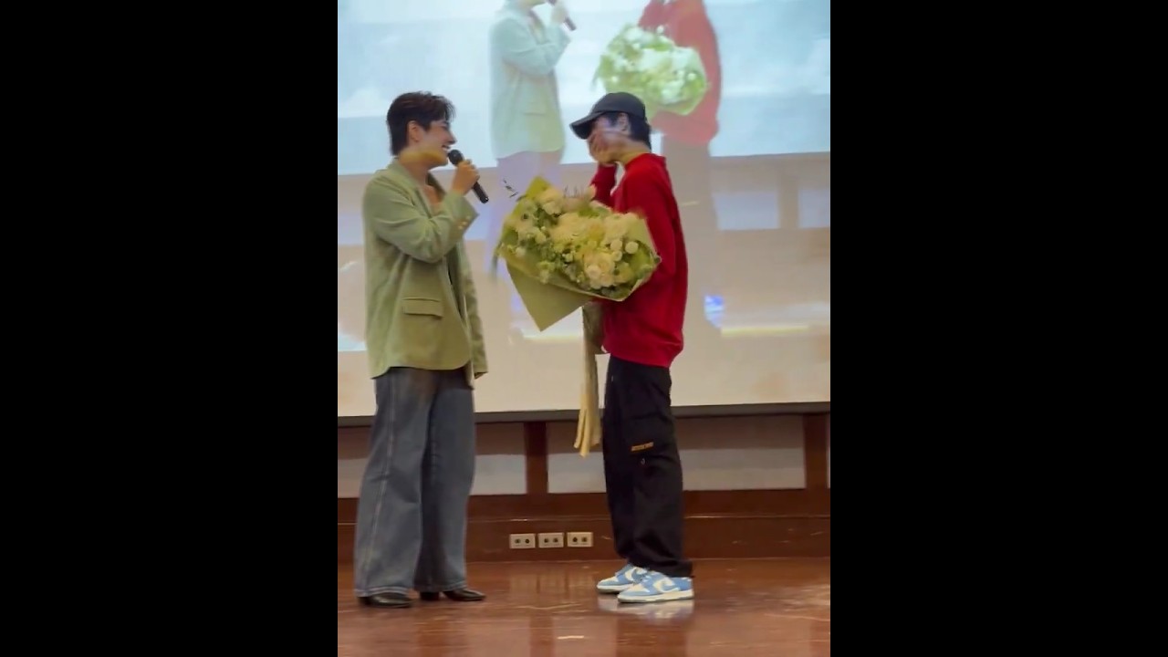 Why does this look like he's gonna propose 🤣💕 #earthmix #earthpirapat #mixxiw#gmmtv #blshorts#shorts