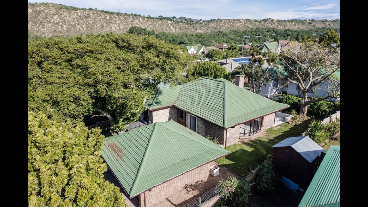 Property FOR SALE in Sedgefield, Garden Route