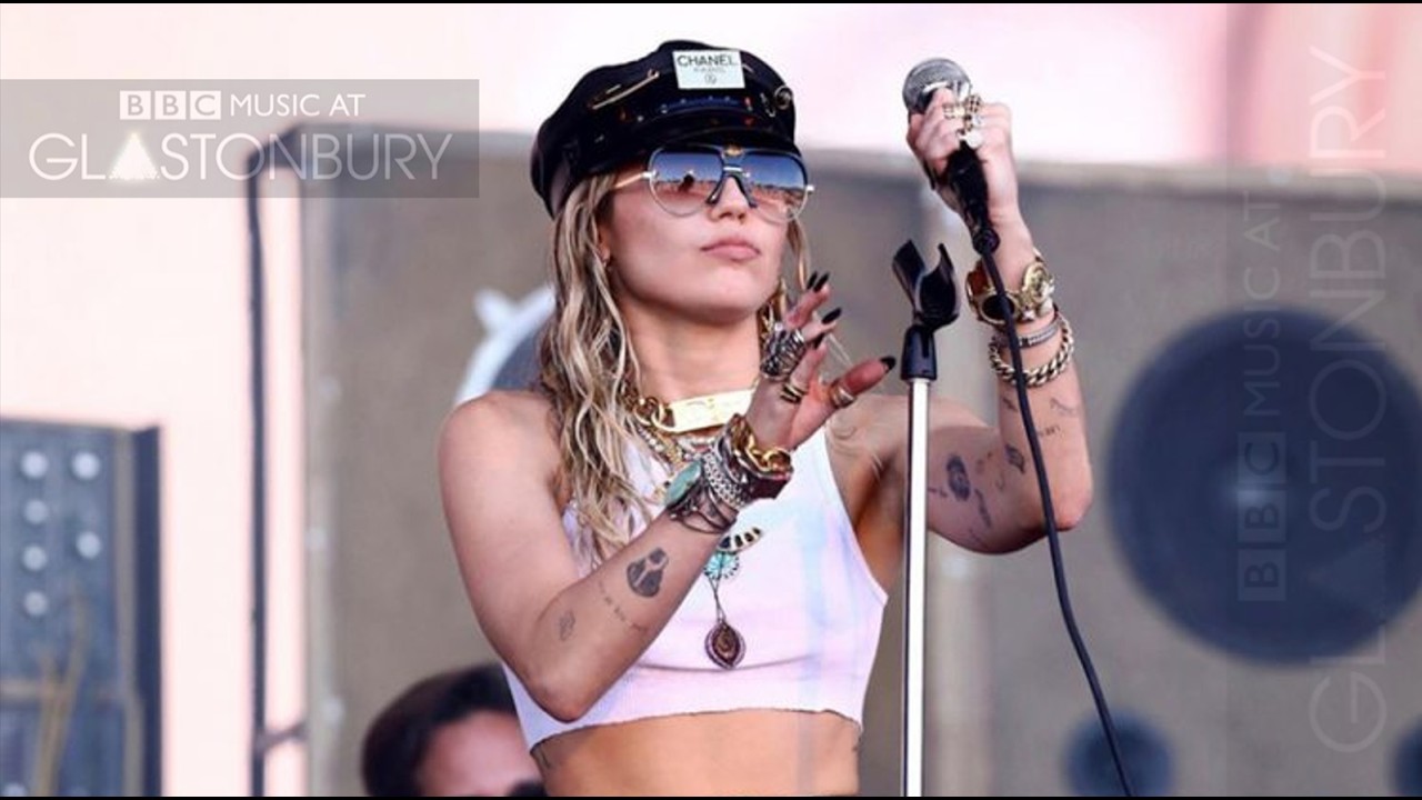 Miley Cyrus - Nothing Breaks Like A Heart - (Glastonbury 2019)