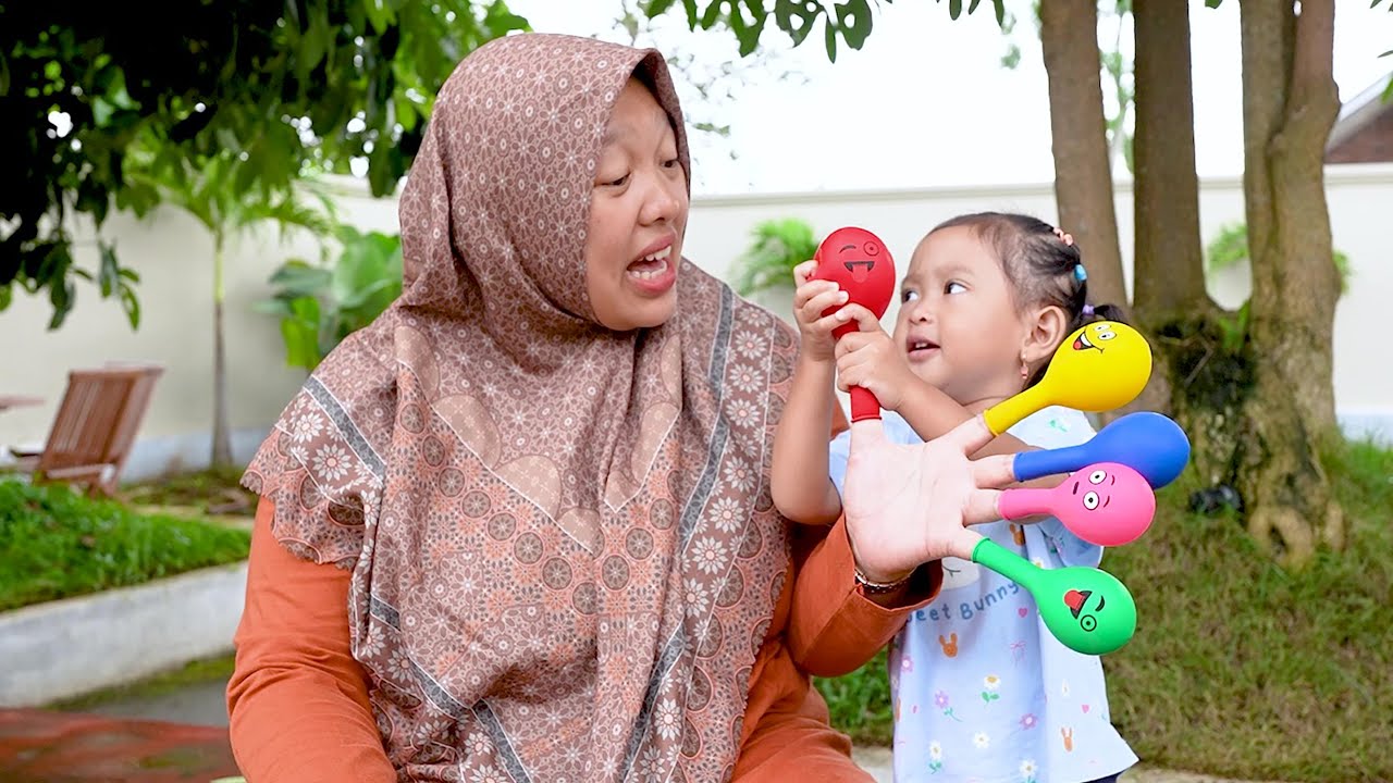 ARACELLI Belajar Warna & Bermain Balon Air - Finger Family Song Nursery Rhymes