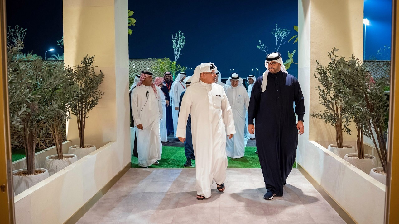 نائب جلالة الملك ولي العهد يشهد السباق العشرين للخيل