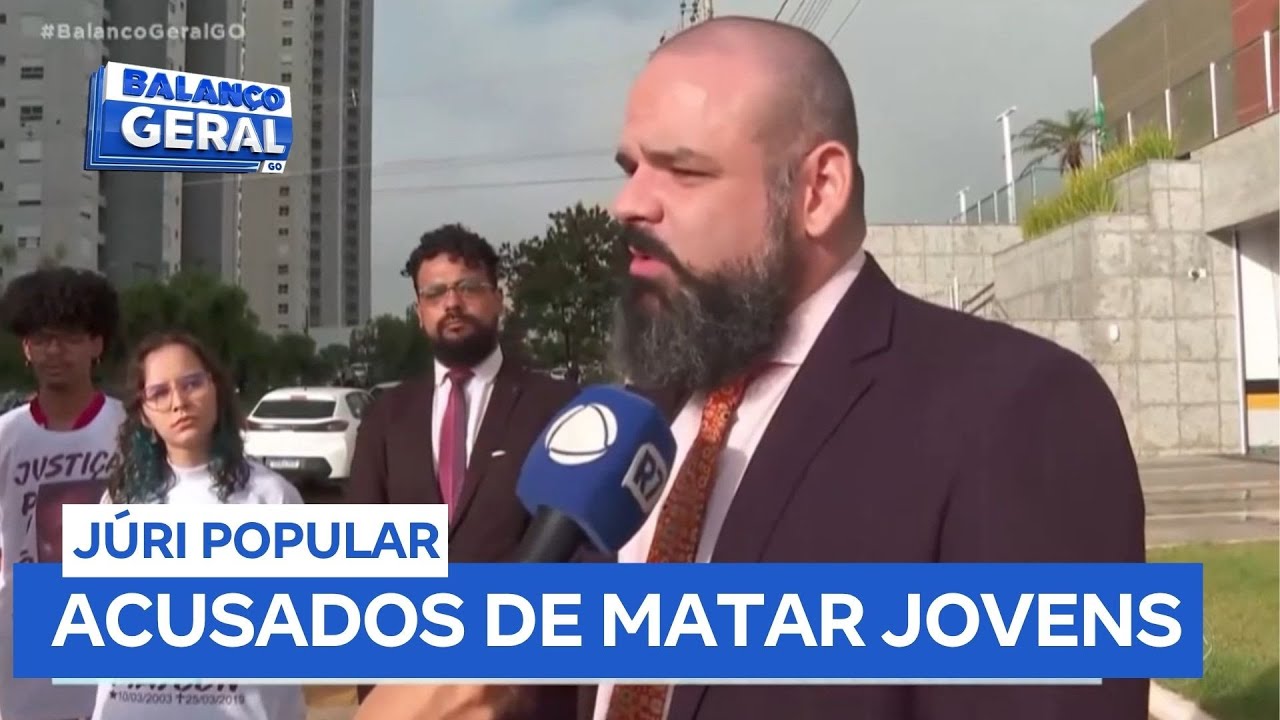 Começa júri popular de policiais acusados de matar três jovens em Goiânia