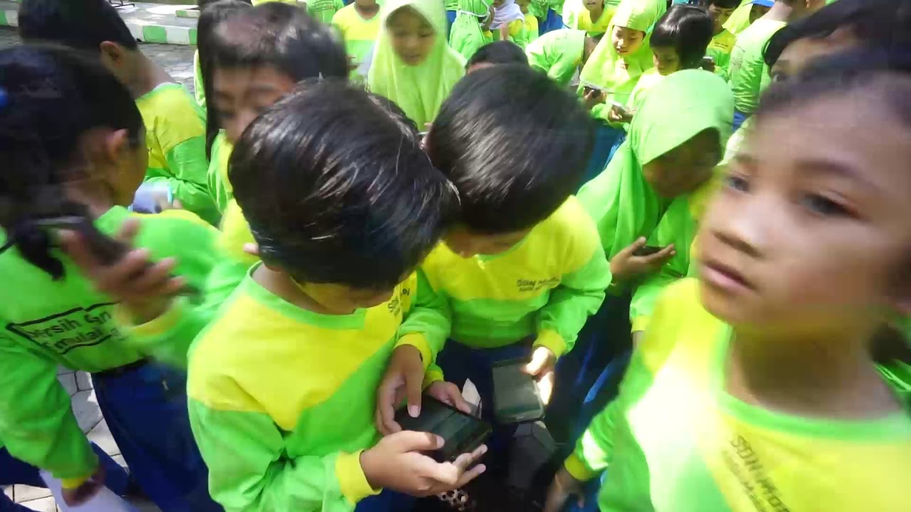 SDN MODEL KOTA MALANG SEHARI KEGIATAN BELAJAR DILUAR KELAS