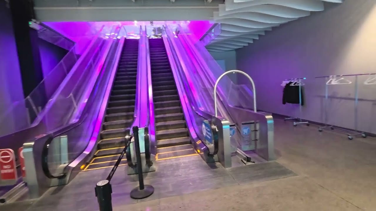 There were a shopping cart escalators at Forever Young entertainment place at Centrepoint mall. 