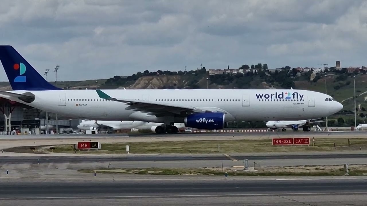 DESPEGUE WORLD2FLY AIRBUS A330 AEROPUERTO ADOLFO SUÁREZ MADRID BARAJAS
