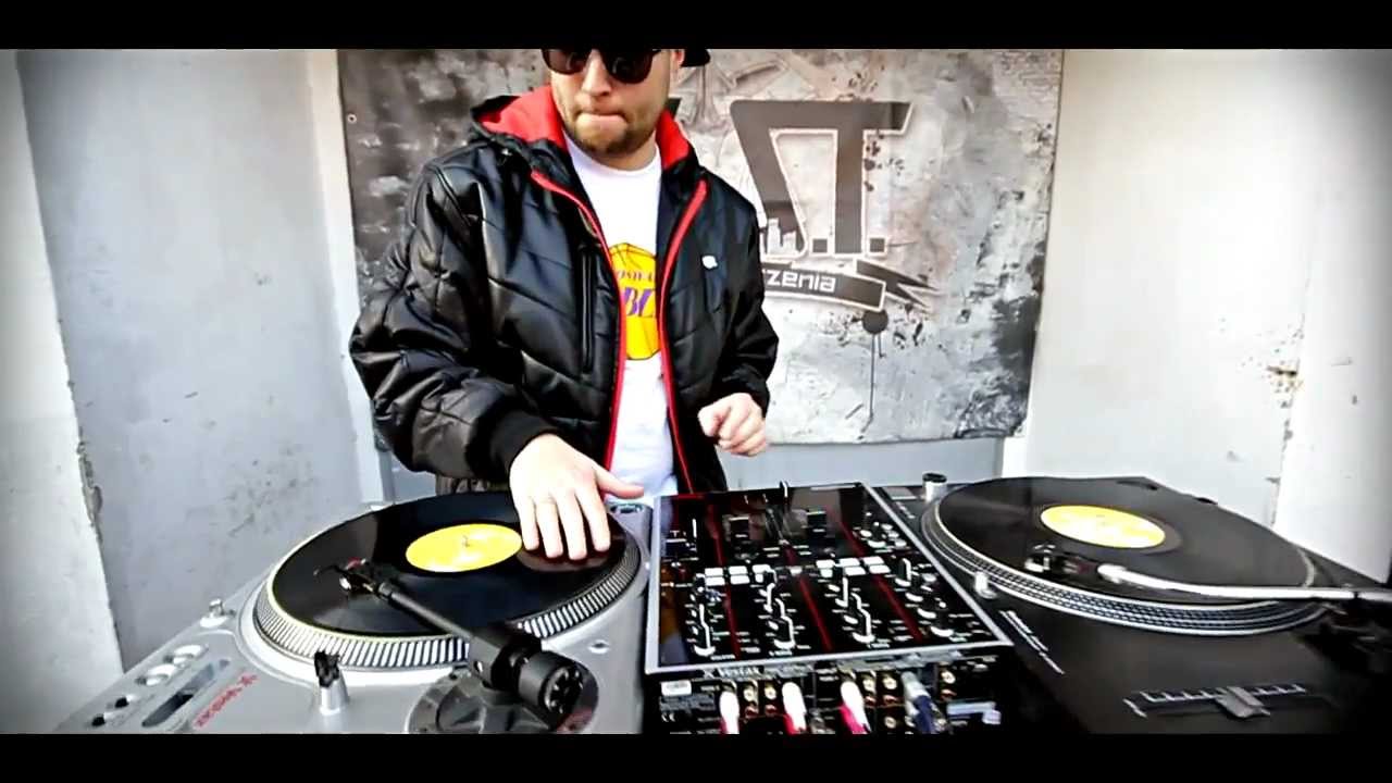 C.Z.S.T. - 