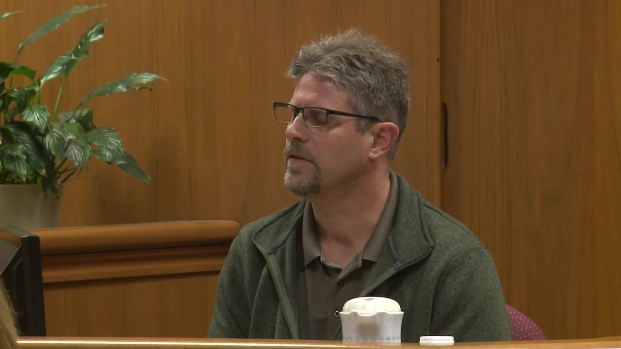Anissa Weier's Father Drops Bombshell During His Testimony
