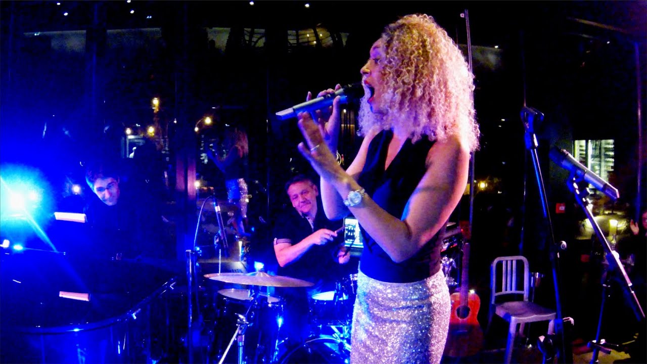Groupe de Musique Actuelle Soirée Mariage | Jessie Fasano | Back to Black