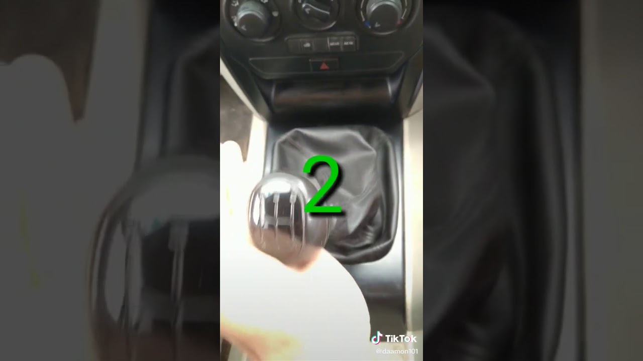 Comment conduire avec une bo&icirc;te manuelle