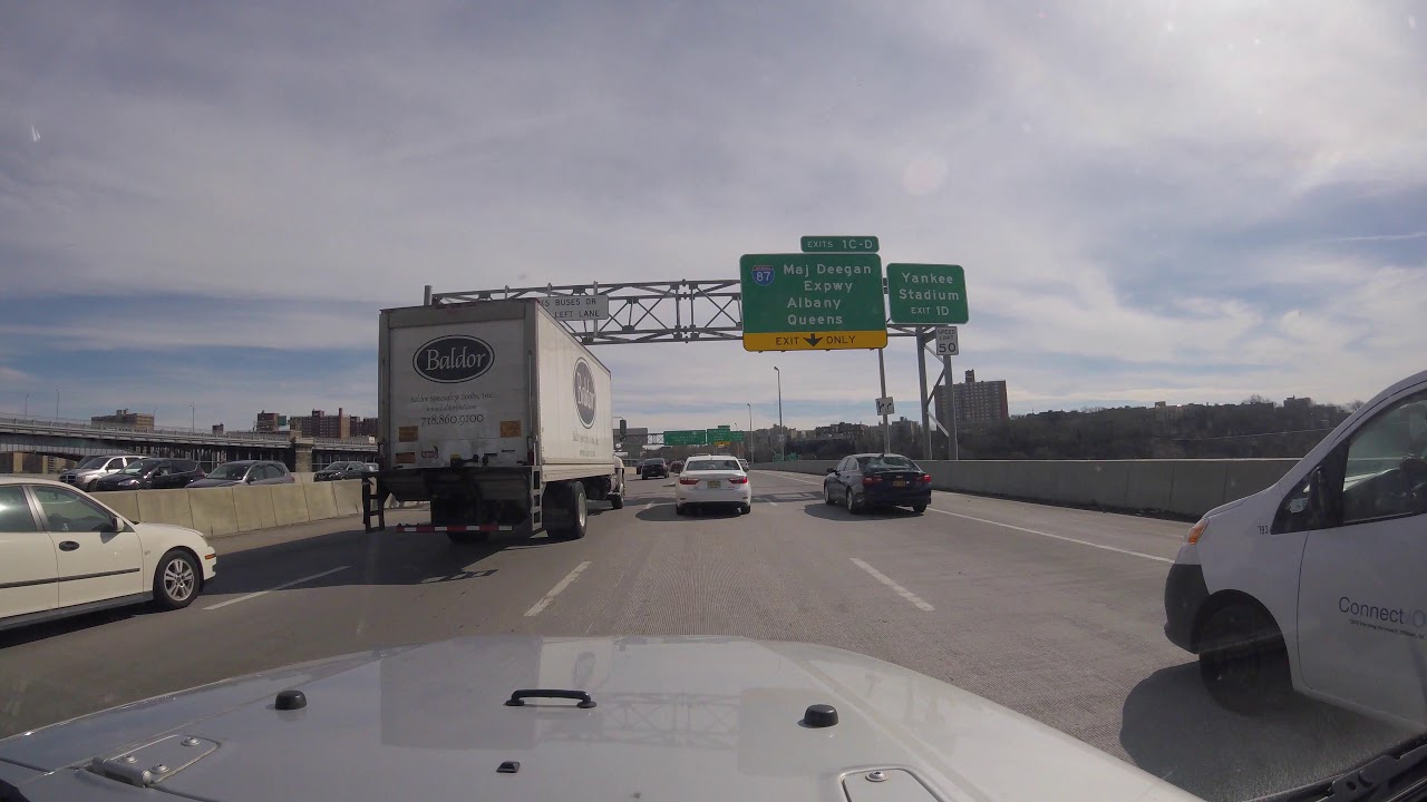 Driving up to the Bronx from Manhattan, NYC