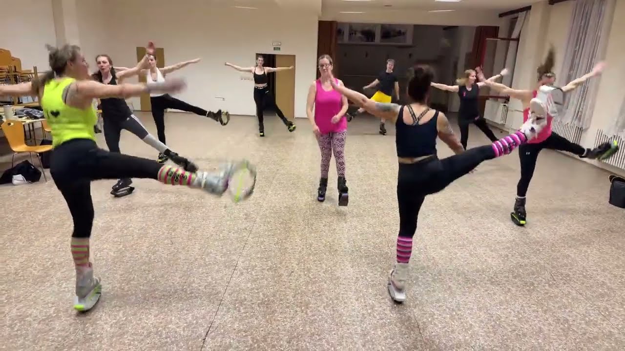 Živě z Brna s Crazy Kangoo Jumping 