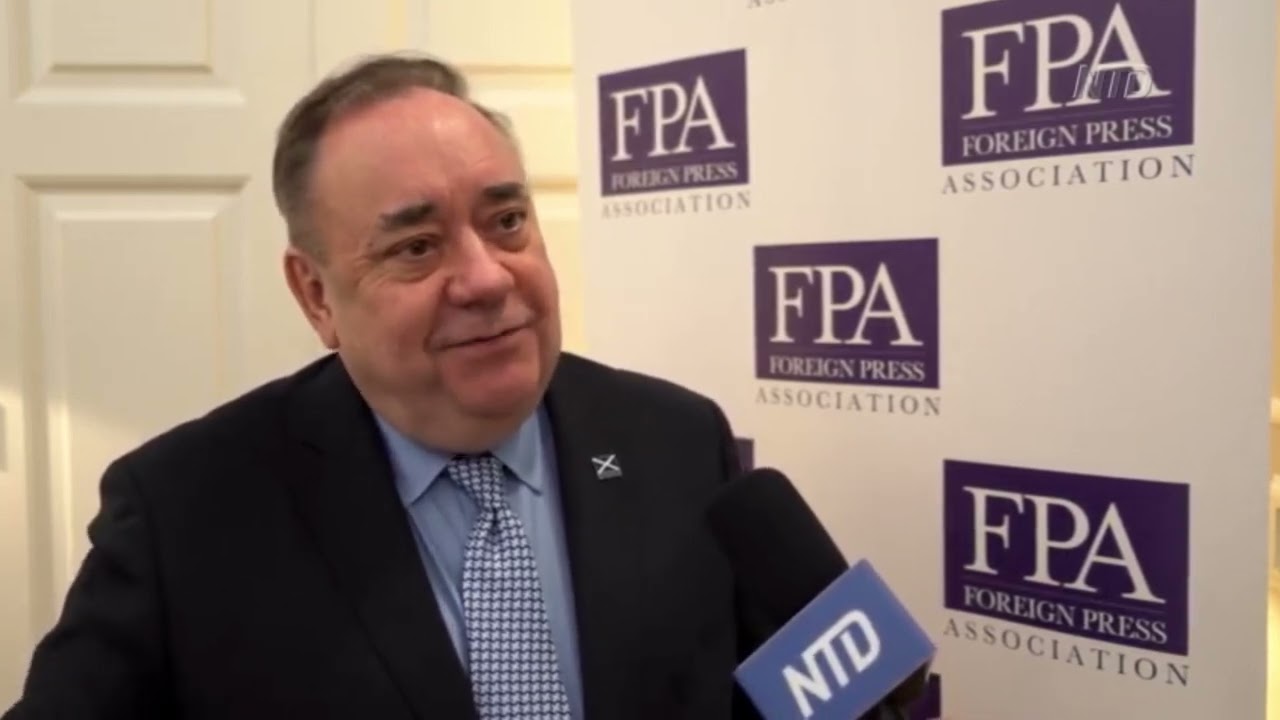 Alex Salmond talks to the international press following the UK Supreme Court's #IndyRef2 decision
