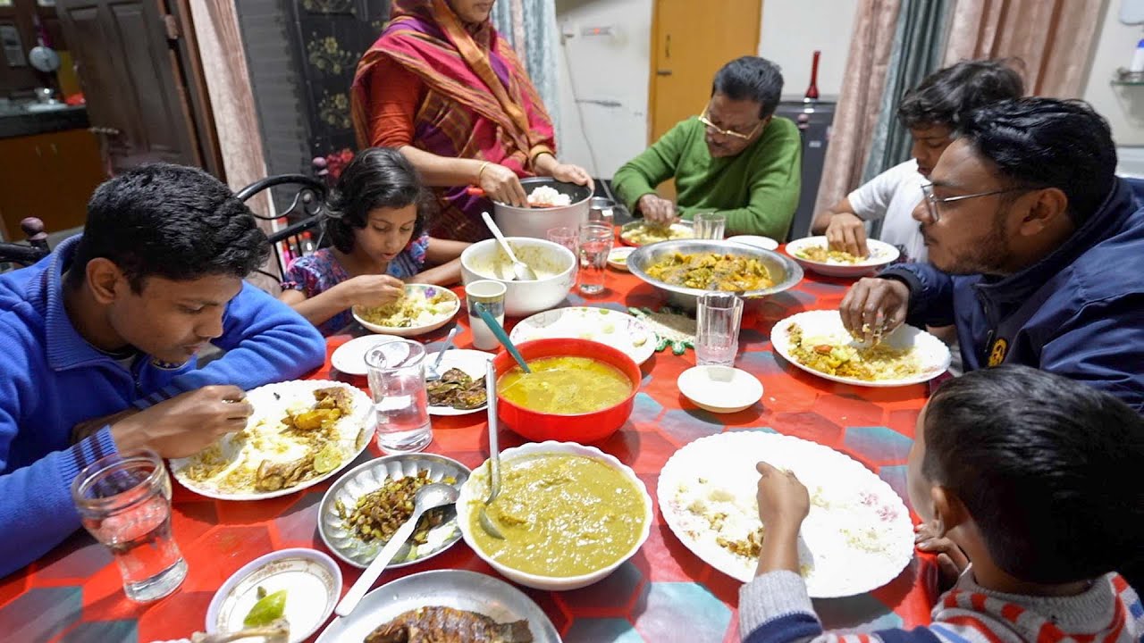 দেশি খাবারের উপর কিছুই হয়না