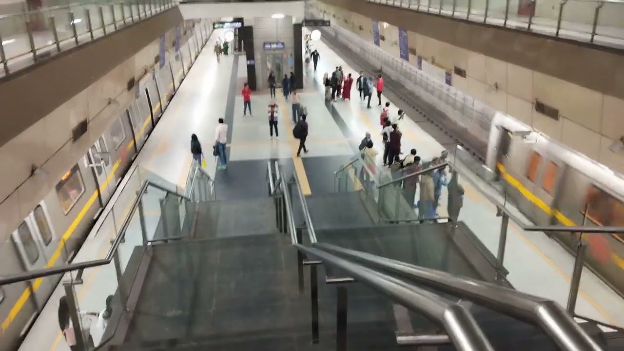 delhi metro saket metro station