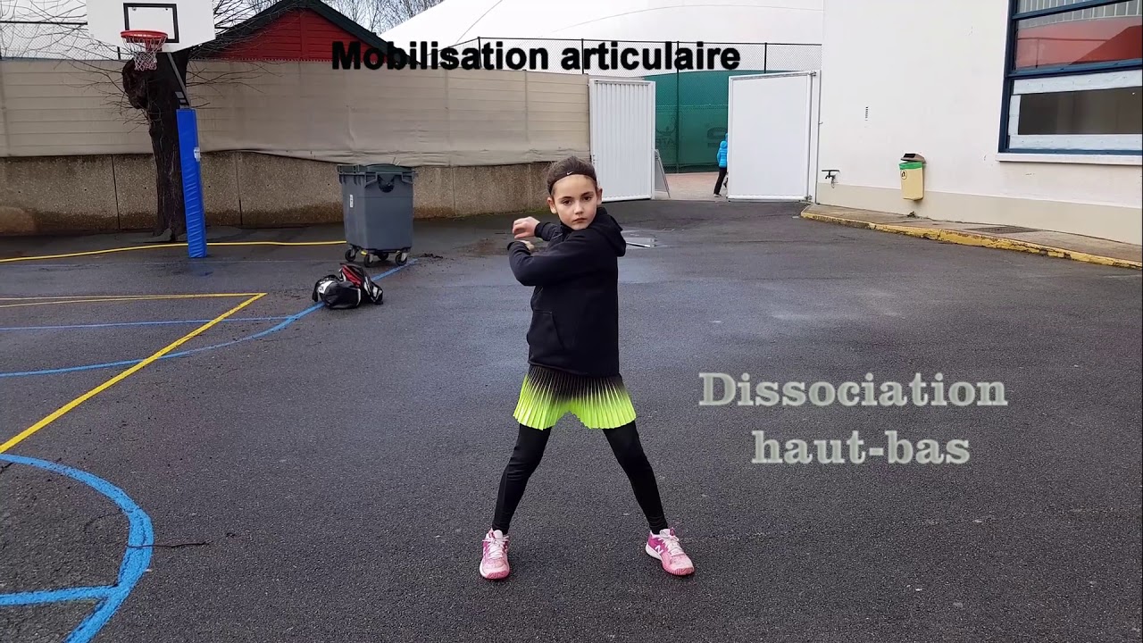 Echauffement physique avant un match de tennis