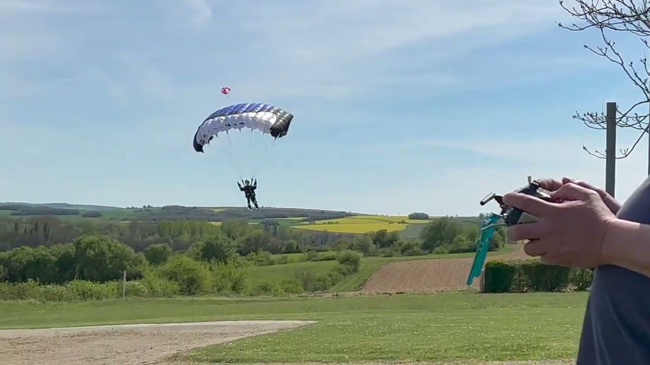 Parachutiste RC Opale Paramodels - MCV